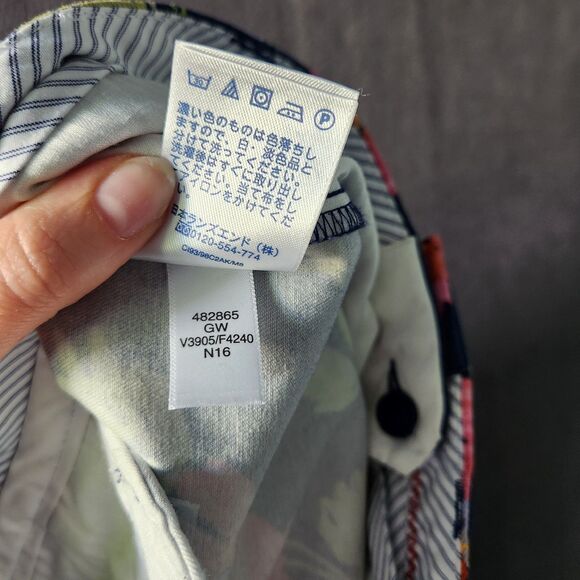 Lands End Shorts Womens Size 2 mid rise Blue floral shorts 7” inseam - Picture 5 of 10